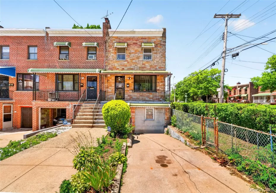 3885 Paulding Avenue, New York, NY, 3 Bedrooms Bedrooms, 5 Rooms Rooms,2 BathroomsBathrooms,Residential,For Rent,Paulding,0,1015609 3885 Paulding Avenue, New York, NY, 3 Bedrooms Bedrooms, 5 Rooms Rooms,2 BathroomsBathrooms,Residential,For Rent,Paulding,0,1015609