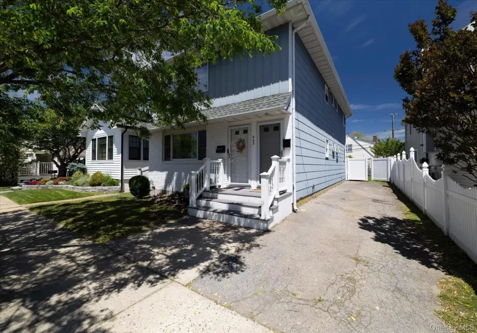 449 Market Street, Long Beach, NY, 3 Bedrooms Bedrooms, 6 Rooms Rooms,1 BathroomBathrooms,Residential Lease,For Rent,Market,0,992738 449 Market Street, Long Beach, NY, 3 Bedrooms Bedrooms, 6 Rooms Rooms,1 BathroomBathrooms,Residential Lease,For Rent,Market,0,992738