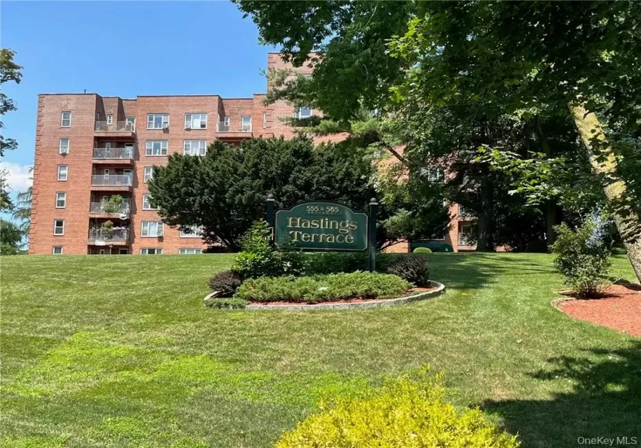 555 Broadway, Greenburgh, NY, 1 Bedroom Bedrooms, 3 Rooms Rooms,1 BathroomBathrooms,Residential,For Rent,Broadway,0,1018212 555 Broadway, Greenburgh, NY, 1 Bedroom Bedrooms, 3 Rooms Rooms,1 BathroomBathrooms,Residential,For Rent,Broadway,0,1018212