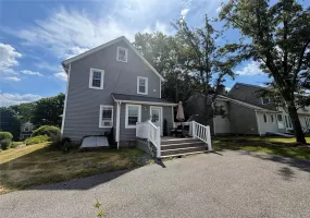 31 Minetta Court, Huntington, NY, 2 Bedrooms Bedrooms, 4 Rooms Rooms,1 BathroomBathrooms,Residential Lease,For Rent,Minetta,0,1017212 31 Minetta Court, Huntington, NY, 2 Bedrooms Bedrooms, 4 Rooms Rooms,1 BathroomBathrooms,Residential Lease,For Rent,Minetta,0,1017212