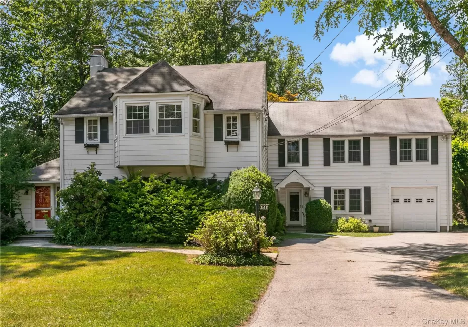 241 Madison Road, Scarsdale, NY, 6 Bedrooms Bedrooms, 12 Rooms Rooms,3 BathroomsBathrooms,Residential,For Rent,Madison,0,1019027 241 Madison Road, Scarsdale, NY, 6 Bedrooms Bedrooms, 12 Rooms Rooms,3 BathroomsBathrooms,Residential,For Rent,Madison,0,1019027