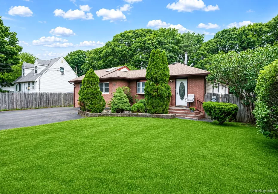 119 Chanel Drive, Brookhaven, NY, 3 Bedrooms Bedrooms, 8 Rooms Rooms,2 BathroomsBathrooms,Residential,For Rent,Chanel,0,1018809 119 Chanel Drive, Brookhaven, NY, 3 Bedrooms Bedrooms, 8 Rooms Rooms,2 BathroomsBathrooms,Residential,For Rent,Chanel,0,1018809