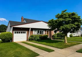 183 Lee Avenue, Oyster Bay, NY, 3 Bedrooms Bedrooms, 7 Rooms Rooms,2 BathroomsBathrooms,Residential,For Rent,Lee,0,1020015 183 Lee Avenue, Oyster Bay, NY, 3 Bedrooms Bedrooms, 7 Rooms Rooms,2 BathroomsBathrooms,Residential,For Rent,Lee,0,1020015