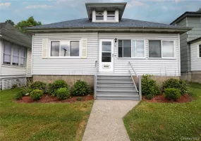 98 Hurley Avenue, Kingston, NY, 2 Bedrooms Bedrooms, 6 Rooms Rooms,1 BathroomBathrooms,Residential Lease,For Rent,Hurley,0,1019787 98 Hurley Avenue, Kingston, NY, 2 Bedrooms Bedrooms, 6 Rooms Rooms,1 BathroomBathrooms,Residential Lease,For Rent,Hurley,0,1019787
