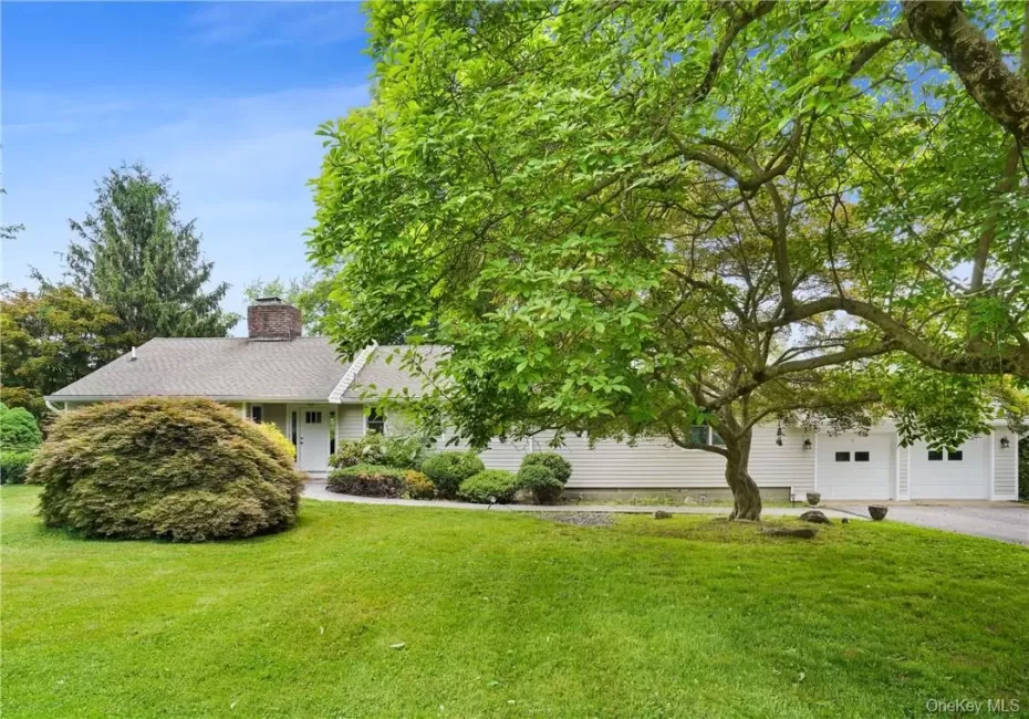30 Palmer Lane, Mount Pleasant, NY, 3 Bedrooms Bedrooms, 8 Rooms Rooms,2 BathroomsBathrooms,Residential Lease,For Rent,Palmer,0,1018805 30 Palmer Lane, Mount Pleasant, NY, 3 Bedrooms Bedrooms, 8 Rooms Rooms,2 BathroomsBathrooms,Residential Lease,For Rent,Palmer,0,1018805