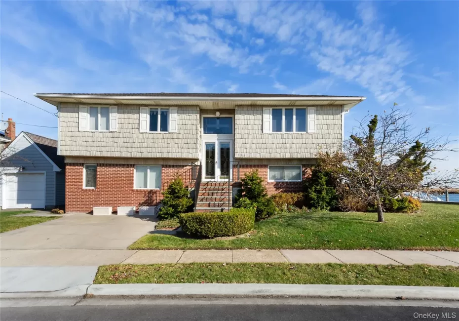 255 Delaware Avenue, Hempstead, NY, 5 Bedrooms Bedrooms, 9 Rooms Rooms,3 BathroomsBathrooms,Residential Lease,For Rent,Delaware,0,1019808 255 Delaware Avenue, Hempstead, NY, 5 Bedrooms Bedrooms, 9 Rooms Rooms,3 BathroomsBathrooms,Residential Lease,For Rent,Delaware,0,1019808
