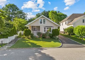 15 Pershing Avenue, Oyster Bay, NY, 3 Bedrooms Bedrooms, 8 Rooms Rooms,2 BathroomsBathrooms,Residential,For Rent,Pershing,0,1019915 15 Pershing Avenue, Oyster Bay, NY, 3 Bedrooms Bedrooms, 8 Rooms Rooms,2 BathroomsBathrooms,Residential,For Rent,Pershing,0,1019915