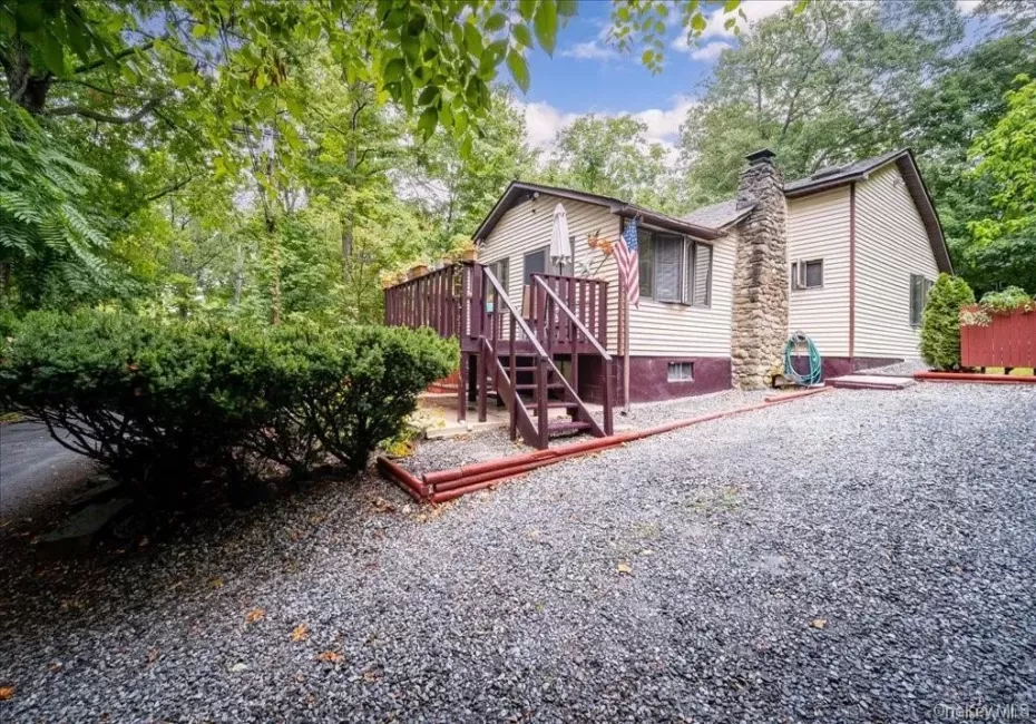 13 Laurel Trail, Monroe, NY, 2 Bedrooms Bedrooms, 5 Rooms Rooms,1 BathroomBathrooms,Residential Lease,For Rent,Laurel,0,1020334 13 Laurel Trail, Monroe, NY, 2 Bedrooms Bedrooms, 5 Rooms Rooms,1 BathroomBathrooms,Residential Lease,For Rent,Laurel,0,1020334