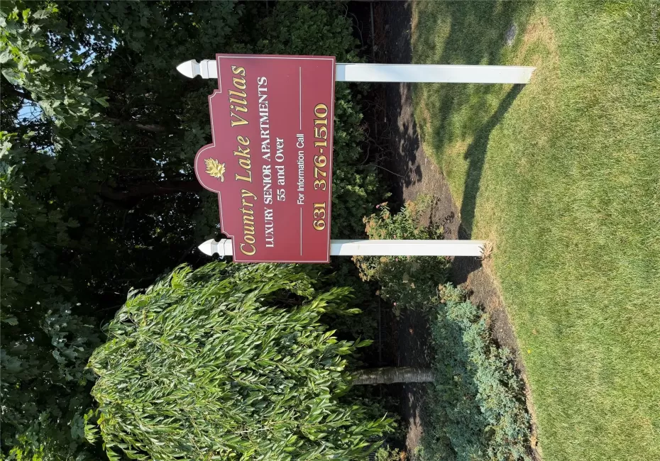 1000 Country Lake Court, West Babylon, NY, 1 Bedroom Bedrooms, 3 Rooms Rooms,1 BathroomBathrooms,Residential Lease,For Rent,Country Lake,0,1020198 1000 Country Lake Court, West Babylon, NY, 1 Bedroom Bedrooms, 3 Rooms Rooms,1 BathroomBathrooms,Residential Lease,For Rent,Country Lake,0,1020198