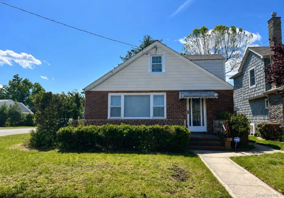 265 Euston Road, Hempstead, NY, 3 Bedrooms Bedrooms, 7 Rooms Rooms,2 BathroomsBathrooms,Residential,For Rent,Euston,0,1007963 265 Euston Road, Hempstead, NY, 3 Bedrooms Bedrooms, 7 Rooms Rooms,2 BathroomsBathrooms,Residential,For Rent,Euston,0,1007963