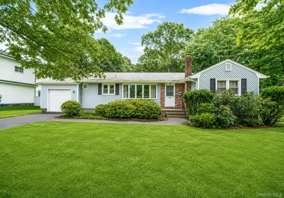 287 Munsell Road, Brookhaven, NY, 3 Bedrooms Bedrooms, 7 Rooms Rooms,1 BathroomBathrooms,Residential,For Rent,Munsell,0,1020069 287 Munsell Road, Brookhaven, NY, 3 Bedrooms Bedrooms, 7 Rooms Rooms,1 BathroomBathrooms,Residential,For Rent,Munsell,0,1020069