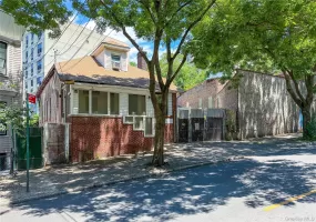 191 168th Street, New York, NY, 4 Bedrooms Bedrooms, 7 Rooms Rooms,3 BathroomsBathrooms,Residential,For Rent,168th,0,1019811 191 168th Street, New York, NY, 4 Bedrooms Bedrooms, 7 Rooms Rooms,3 BathroomsBathrooms,Residential,For Rent,168th,0,1019811
