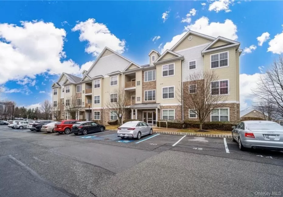943 Tower Ridge Circle, Middletown, NY, 1 Bedroom Bedrooms, 5 Rooms Rooms,1 BathroomBathrooms,Residential Lease,For Rent,Tower Ridge,0,1020312 943 Tower Ridge Circle, Middletown, NY, 1 Bedroom Bedrooms, 5 Rooms Rooms,1 BathroomBathrooms,Residential Lease,For Rent,Tower Ridge,0,1020312