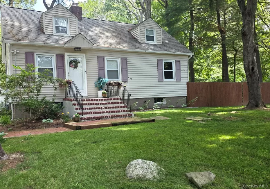 196 Deforest Road, Huntington, NY, 3 Bedrooms Bedrooms, 5 Rooms Rooms,1 BathroomBathrooms,Residential Lease,For Rent,Deforest,0,1017066 196 Deforest Road, Huntington, NY, 3 Bedrooms Bedrooms, 5 Rooms Rooms,1 BathroomBathrooms,Residential Lease,For Rent,Deforest,0,1017066