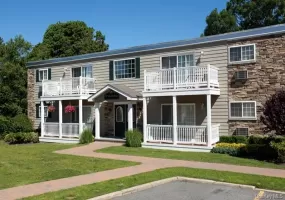 110 Magaw Place, Babylon, NY, 1 Bedroom Bedrooms, 4 Rooms Rooms,1 BathroomBathrooms,Residential Lease,For Rent,Magaw,0,1020608 110 Magaw Place, Babylon, NY, 1 Bedroom Bedrooms, 4 Rooms Rooms,1 BathroomBathrooms,Residential Lease,For Rent,Magaw,0,1020608