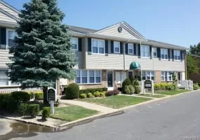 1355 Roanoke Avenue, Riverhead, NY, 1 Bedroom Bedrooms, 3 Rooms Rooms,1 BathroomBathrooms,Residential Lease,For Rent,Roanoke,0,1020610 1355 Roanoke Avenue, Riverhead, NY, 1 Bedroom Bedrooms, 3 Rooms Rooms,1 BathroomBathrooms,Residential Lease,For Rent,Roanoke,0,1020610