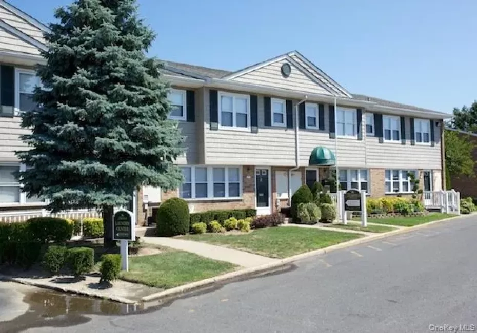 1355 Roanoke Avenue, Riverhead, NY, 1 Bedroom Bedrooms, 3 Rooms Rooms,1 BathroomBathrooms,Residential Lease,For Rent,Roanoke,0,1020610 1355 Roanoke Avenue, Riverhead, NY, 1 Bedroom Bedrooms, 3 Rooms Rooms,1 BathroomBathrooms,Residential Lease,For Rent,Roanoke,0,1020610