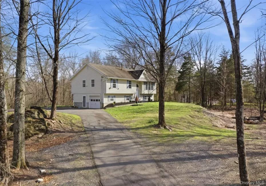 600 Twin Arch Road, New Windsor, NY, 3 Bedrooms Bedrooms, 7 Rooms Rooms,3 BathroomsBathrooms,Residential,For Rent,Twin Arch,0,949259 600 Twin Arch Road, New Windsor, NY, 3 Bedrooms Bedrooms, 7 Rooms Rooms,3 BathroomsBathrooms,Residential,For Rent,Twin Arch,0,949259