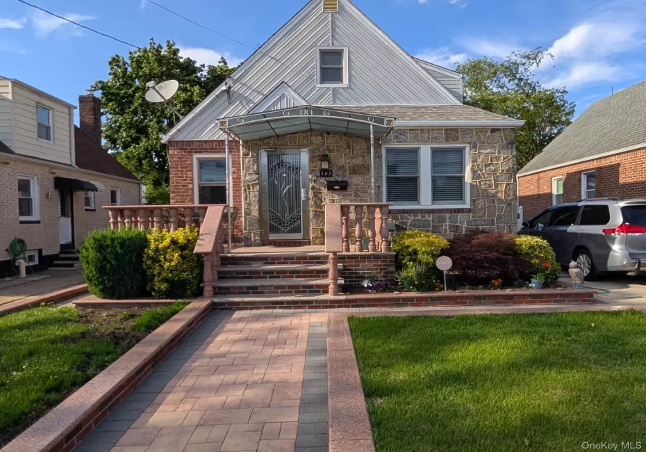 181 Beech Street, Hempstead, NY, 3 Bedrooms Bedrooms, 6 Rooms Rooms,1 BathroomBathrooms,Residential,For Rent,Beech,0,1016073 181 Beech Street, Hempstead, NY, 3 Bedrooms Bedrooms, 6 Rooms Rooms,1 BathroomBathrooms,Residential,For Rent,Beech,0,1016073