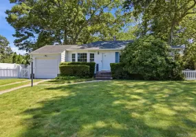 34 Hollo Drive, Brookhaven, NY, 3 Bedrooms Bedrooms, 5 Rooms Rooms,1 BathroomBathrooms,Residential,For Rent,Hollo,0,1017022 34 Hollo Drive, Brookhaven, NY, 3 Bedrooms Bedrooms, 5 Rooms Rooms,1 BathroomBathrooms,Residential,For Rent,Hollo,0,1017022