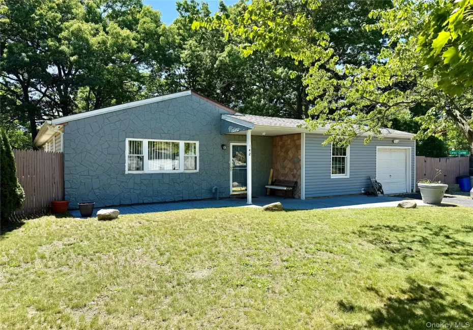 142 Palmer Street, Islip, NY, 4 Bedrooms Bedrooms, 8 Rooms Rooms,1 BathroomBathrooms,Residential,For Rent,Palmer,0,1015160 142 Palmer Street, Islip, NY, 4 Bedrooms Bedrooms, 8 Rooms Rooms,1 BathroomBathrooms,Residential,For Rent,Palmer,0,1015160