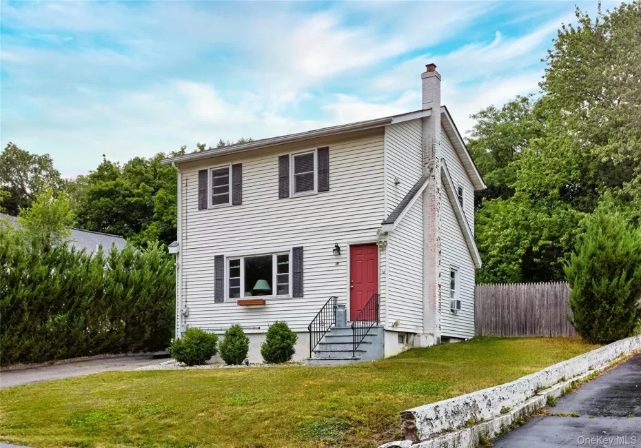181 Grand Avenue, Poughkeepsie (town), NY, 3 Bedrooms Bedrooms, 6 Rooms Rooms,1 BathroomBathrooms,Residential,For Rent,Grand,0,1017819 181 Grand Avenue, Poughkeepsie (town), NY, 3 Bedrooms Bedrooms, 6 Rooms Rooms,1 BathroomBathrooms,Residential,For Rent,Grand,0,1017819