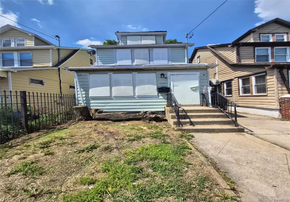 11140 148th Street, New York, NY, 3 Bedrooms Bedrooms, 6 Rooms Rooms,1 BathroomBathrooms,Residential,For Rent,148th,0,1020210 11140 148th Street, New York, NY, 3 Bedrooms Bedrooms, 6 Rooms Rooms,1 BathroomBathrooms,Residential,For Rent,148th,0,1020210