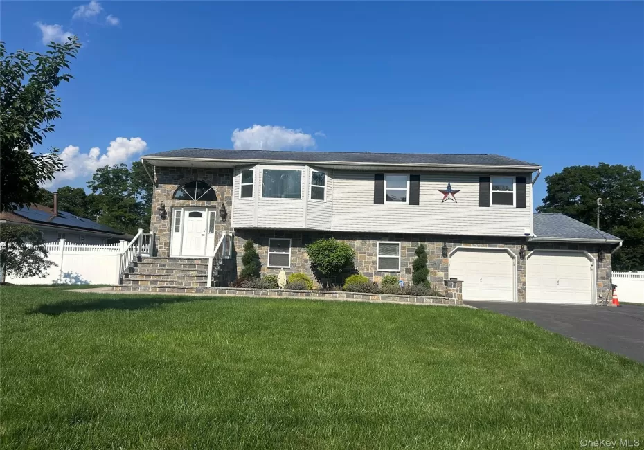 2129 Julia Goldbach Avenue, Brookhaven, NY, 2 Bedrooms Bedrooms, 4 Rooms Rooms,1 BathroomBathrooms,Residential Lease,For Rent,Julia Goldbach,0,1019299 2129 Julia Goldbach Avenue, Brookhaven, NY, 2 Bedrooms Bedrooms, 4 Rooms Rooms,1 BathroomBathrooms,Residential Lease,For Rent,Julia Goldbach,0,1019299