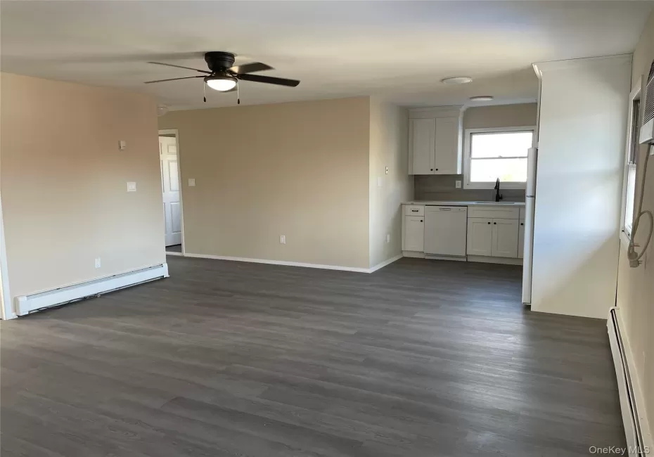 7 Locust Ave, Babylon, NY, 2 Bedrooms Bedrooms, 5 Rooms Rooms,1 BathroomBathrooms,Residential Lease,For Rent,Locust Ave,0,1019397 7 Locust Ave, Babylon, NY, 2 Bedrooms Bedrooms, 5 Rooms Rooms,1 BathroomBathrooms,Residential Lease,For Rent,Locust Ave,0,1019397