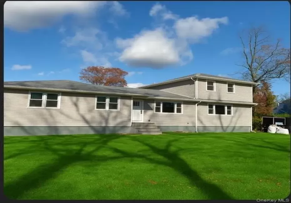 751 Centerwood Street, West Babylon, NY, 5 Bedrooms Bedrooms, 10 Rooms Rooms,2 BathroomsBathrooms,Residential,For Rent,Centerwood,0,1020616 751 Centerwood Street, West Babylon, NY, 5 Bedrooms Bedrooms, 10 Rooms Rooms,2 BathroomsBathrooms,Residential,For Rent,Centerwood,0,1020616