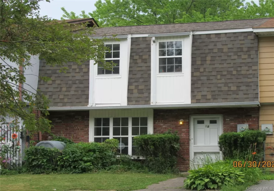 18 Black Stallion Court, Middletown, NY, 3 Bedrooms Bedrooms, 7 Rooms Rooms,1 BathroomBathrooms,Residential,For Rent,Black Stallion,0,1020456 18 Black Stallion Court, Middletown, NY, 3 Bedrooms Bedrooms, 7 Rooms Rooms,1 BathroomBathrooms,Residential,For Rent,Black Stallion,0,1020456
