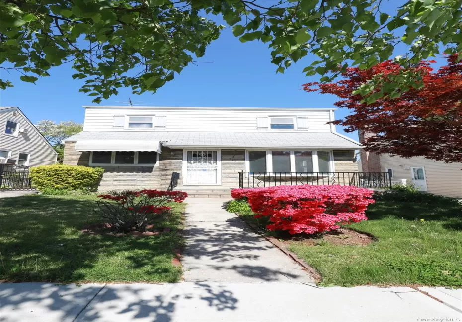 14-33 140th Street, New York, NY, 4 Bedrooms Bedrooms, 9 Rooms Rooms,2 BathroomsBathrooms,Residential Lease,For Rent,140th,0,1020688 14-33 140th Street, New York, NY, 4 Bedrooms Bedrooms, 9 Rooms Rooms,2 BathroomsBathrooms,Residential Lease,For Rent,140th,0,1020688