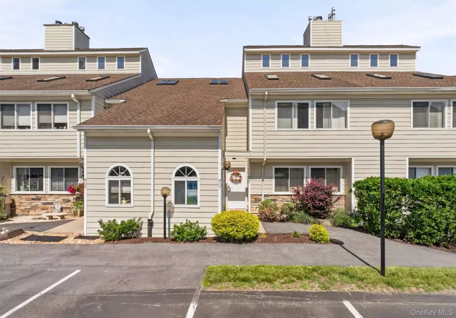 407 Crystal Hill Lane, Poughkeepsie, NY, 2 Bedrooms Bedrooms, 6 Rooms Rooms,2 BathroomsBathrooms,Residential,For Rent,Crystal Hill,0,1020400 407 Crystal Hill Lane, Poughkeepsie, NY, 2 Bedrooms Bedrooms, 6 Rooms Rooms,2 BathroomsBathrooms,Residential,For Rent,Crystal Hill,0,1020400