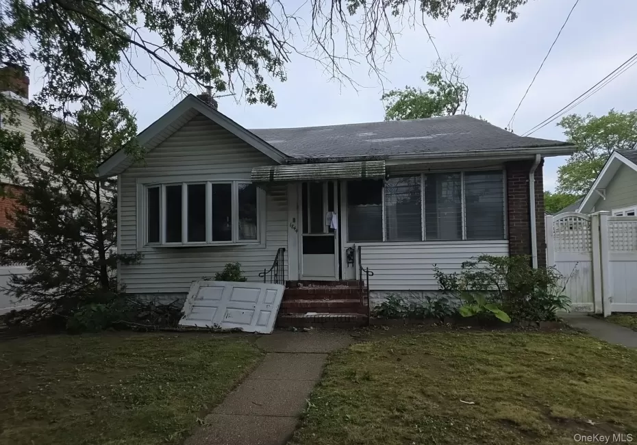 1844 Browning Street, Hempstead, NY, 3 Bedrooms Bedrooms, 6 Rooms Rooms,1 BathroomBathrooms,Residential,For Rent,Browning,0,1020115 1844 Browning Street, Hempstead, NY, 3 Bedrooms Bedrooms, 6 Rooms Rooms,1 BathroomBathrooms,Residential,For Rent,Browning,0,1020115