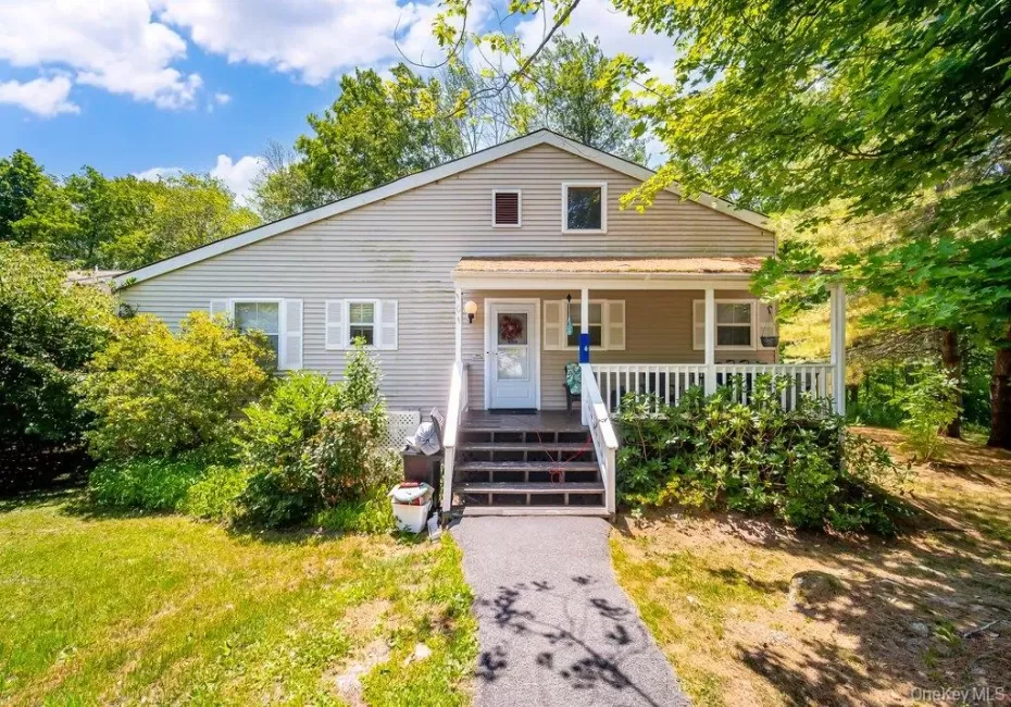 6 Racine Court, Thompson, NY, 2 Bedrooms Bedrooms, 6 Rooms Rooms,2 BathroomsBathrooms,Residential,For Rent,Racine,0,1020601 6 Racine Court, Thompson, NY, 2 Bedrooms Bedrooms, 6 Rooms Rooms,2 BathroomsBathrooms,Residential,For Rent,Racine,0,1020601
