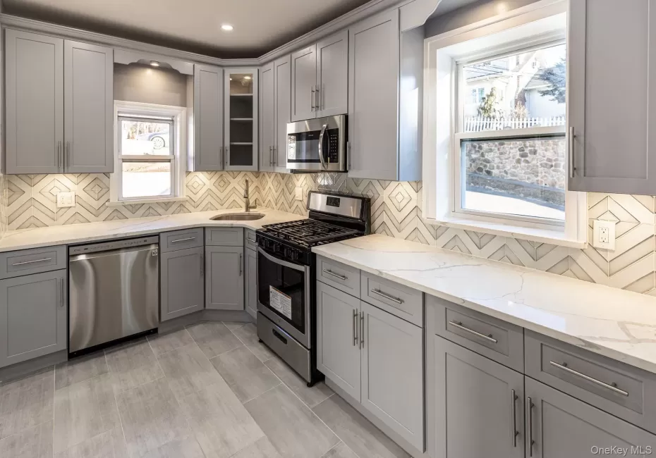 13 Knoll Place, Glen Cove, NY, 3 Bedrooms Bedrooms, 6 Rooms Rooms,2 BathroomsBathrooms,Residential,For Rent,Knoll,0,1020604 13 Knoll Place, Glen Cove, NY, 3 Bedrooms Bedrooms, 6 Rooms Rooms,2 BathroomsBathrooms,Residential,For Rent,Knoll,0,1020604