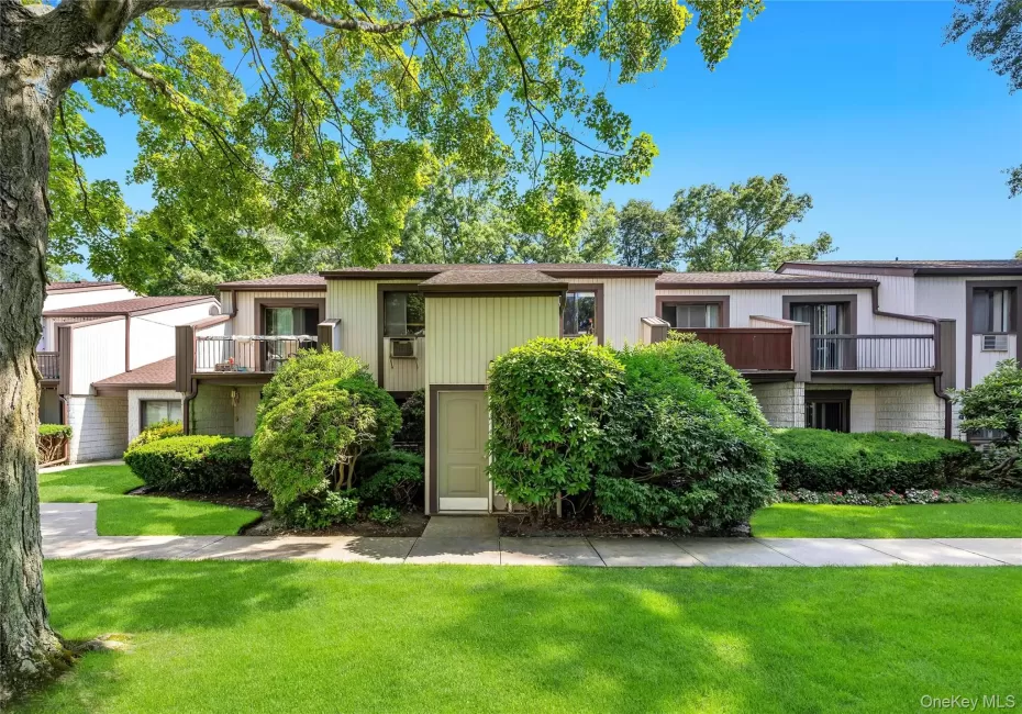 31 Richmond Boulevard, Islip, NY, 2 Bedrooms Bedrooms, 5 Rooms Rooms,1 BathroomBathrooms,Residential Lease,For Rent,Richmond,0,1020474 31 Richmond Boulevard, Islip, NY, 2 Bedrooms Bedrooms, 5 Rooms Rooms,1 BathroomBathrooms,Residential Lease,For Rent,Richmond,0,1020474