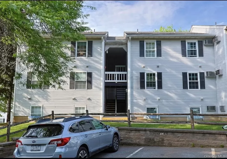 10 Lexington Hill, Monroe, NY, 2 Bedrooms Bedrooms, 5 Rooms Rooms,2 BathroomsBathrooms,Residential,For Rent,Lexington,0,1020581 10 Lexington Hill, Monroe, NY, 2 Bedrooms Bedrooms, 5 Rooms Rooms,2 BathroomsBathrooms,Residential,For Rent,Lexington,0,1020581