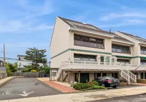 545A Broadway, Long Beach, NY, 2 Bedrooms Bedrooms, 5 Rooms Rooms,1 BathroomBathrooms,Residential,For Rent,Broadway,0,1016613 545A Broadway, Long Beach, NY, 2 Bedrooms Bedrooms, 5 Rooms Rooms,1 BathroomBathrooms,Residential,For Rent,Broadway,0,1016613