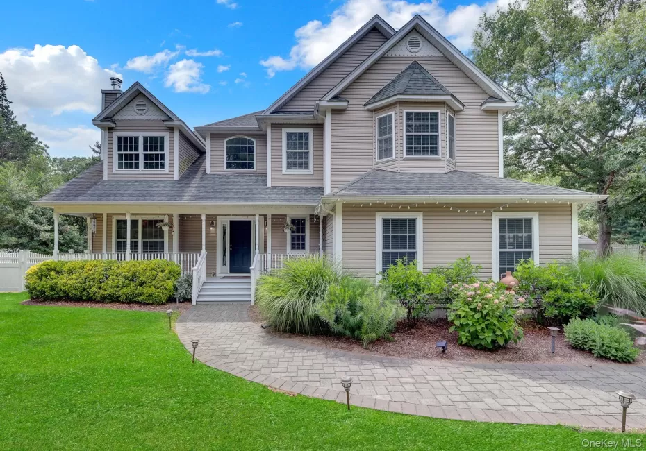 116 Washington Avenue, Brookhaven, NY, 4 Bedrooms Bedrooms, 9 Rooms Rooms,3 BathroomsBathrooms,Residential,For Rent,Washington,0,1019606 116 Washington Avenue, Brookhaven, NY, 4 Bedrooms Bedrooms, 9 Rooms Rooms,3 BathroomsBathrooms,Residential,For Rent,Washington,0,1019606