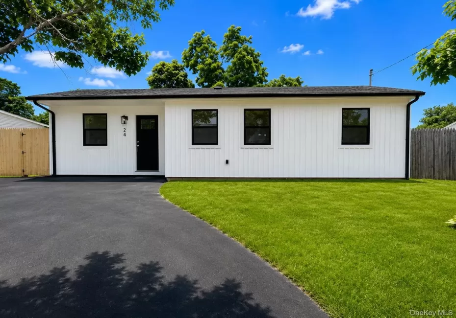 24 Cherry Street, Islip, NY, 3 Bedrooms Bedrooms, 5 Rooms Rooms,1 BathroomBathrooms,Residential,For Rent,Cherry,0,1020442 24 Cherry Street, Islip, NY, 3 Bedrooms Bedrooms, 5 Rooms Rooms,1 BathroomBathrooms,Residential,For Rent,Cherry,0,1020442