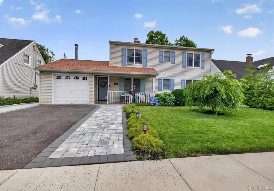 26 Saddler Lane, Hempstead, NY, 4 Bedrooms Bedrooms, 8 Rooms Rooms,2 BathroomsBathrooms,Residential,For Rent,Saddler,0,1018446 26 Saddler Lane, Hempstead, NY, 4 Bedrooms Bedrooms, 8 Rooms Rooms,2 BathroomsBathrooms,Residential,For Rent,Saddler,0,1018446