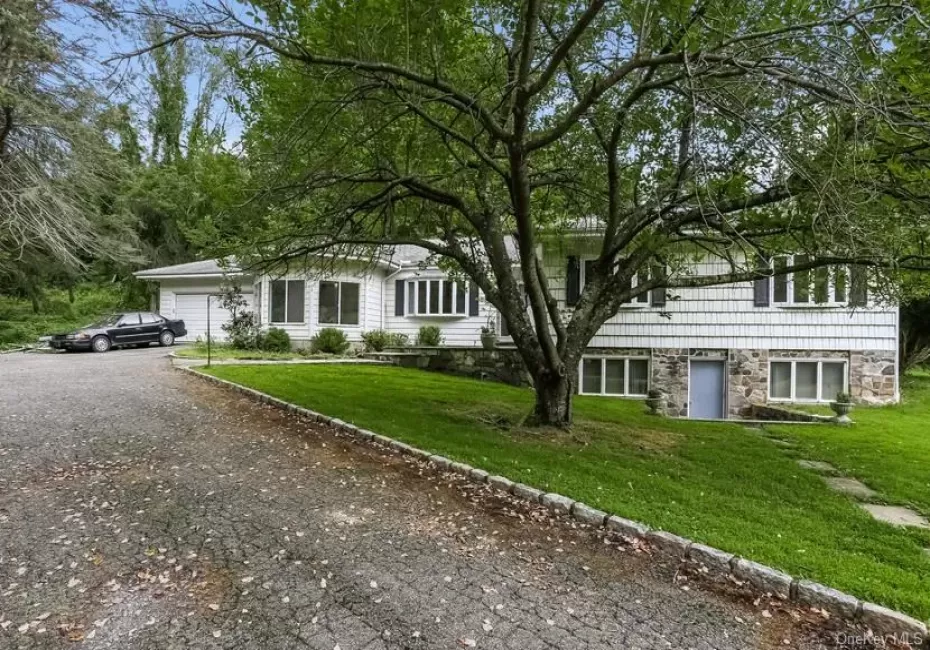 6 Jackson Road, North Castle, NY, 3 Bedrooms Bedrooms, 11 Rooms Rooms,2 BathroomsBathrooms,Residential Lease,For Rent,Jackson,0,1019970 6 Jackson Road, North Castle, NY, 3 Bedrooms Bedrooms, 11 Rooms Rooms,2 BathroomsBathrooms,Residential Lease,For Rent,Jackson,0,1019970