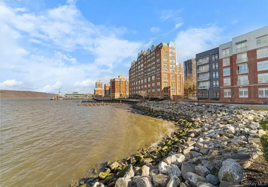 Welcome to Pierpointe on Hudson. This luxury condo building is direct water front in Downtown Yonkers. Welcome to Pierpointe on Hudson. This luxury condo building is direct water front in Downtown Yonkers.