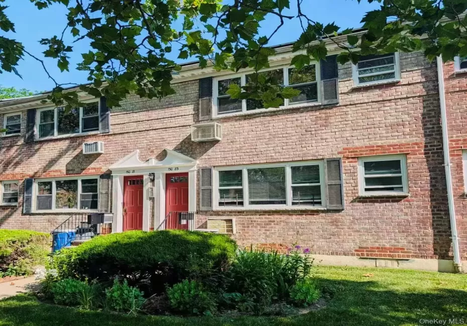 150-83 70th Road, New York, NY, 1 Bedroom Bedrooms, 4 Rooms Rooms,1 BathroomBathrooms,Residential,For Rent,70th,0,1021013 150-83 70th Road, New York, NY, 1 Bedroom Bedrooms, 4 Rooms Rooms,1 BathroomBathrooms,Residential,For Rent,70th,0,1021013