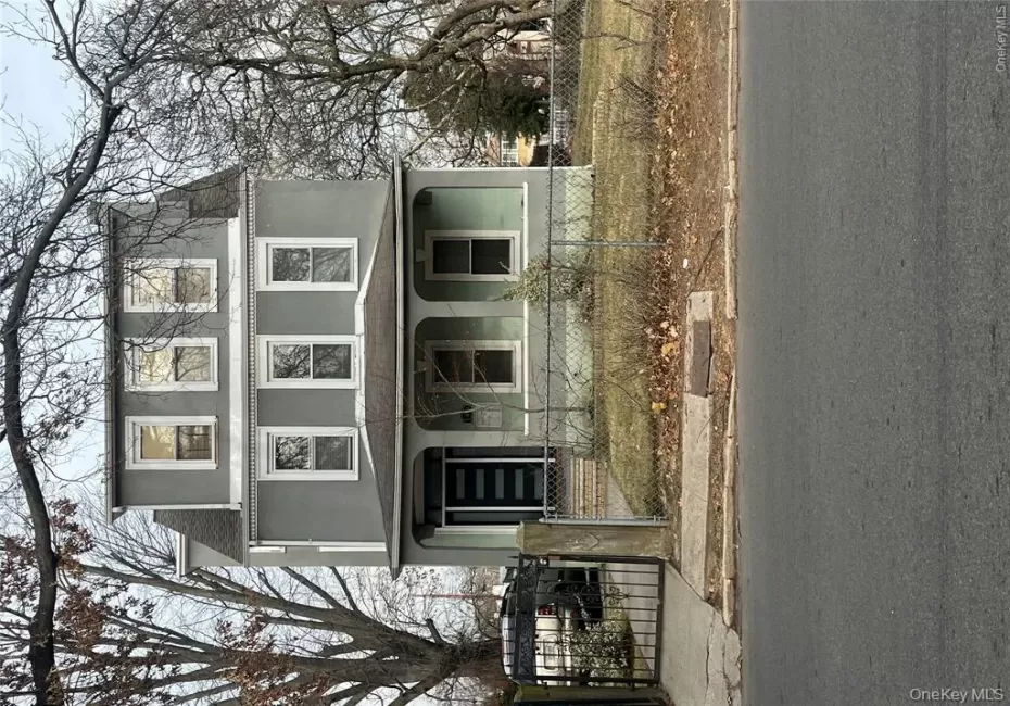 149 Kingsbridge Road, Mount Vernon, NY, 4 Bedrooms Bedrooms, 6 Rooms Rooms,1 BathroomBathrooms,Residential Lease,For Rent,Kingsbridge,0,1014120 149 Kingsbridge Road, Mount Vernon, NY, 4 Bedrooms Bedrooms, 6 Rooms Rooms,1 BathroomBathrooms,Residential Lease,For Rent,Kingsbridge,0,1014120