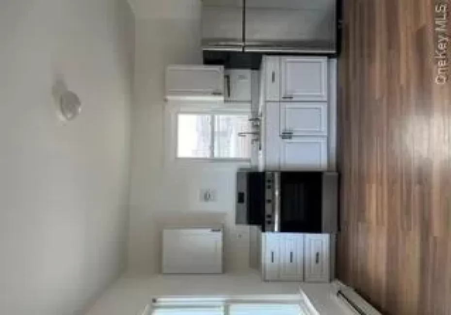 1262 New York Avenue, Huntington, NY, 1 Bedroom Bedrooms, 3 Rooms Rooms,1 BathroomBathrooms,Residential Lease,For Rent,New York,0,1021081 1262 New York Avenue, Huntington, NY, 1 Bedroom Bedrooms, 3 Rooms Rooms,1 BathroomBathrooms,Residential Lease,For Rent,New York,0,1021081