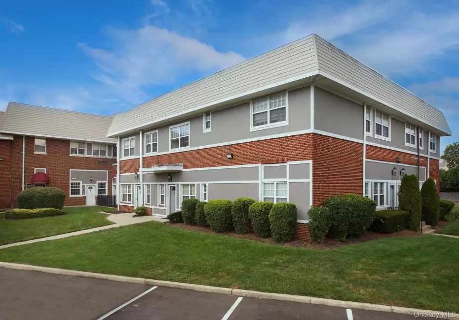 425 Newbridge Road, Hempstead, NY, 1 Bedroom Bedrooms, 4 Rooms Rooms,1 BathroomBathrooms,Residential Lease,For Rent,Newbridge,0,1021114 425 Newbridge Road, Hempstead, NY, 1 Bedroom Bedrooms, 4 Rooms Rooms,1 BathroomBathrooms,Residential Lease,For Rent,Newbridge,0,1021114