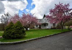 300 Ackertown Road, Ramapo, NY, 6 Bedrooms Bedrooms, 12 Rooms Rooms,2 BathroomsBathrooms,Residential,For Rent,Ackertown,0,1021004 300 Ackertown Road, Ramapo, NY, 6 Bedrooms Bedrooms, 12 Rooms Rooms,2 BathroomsBathrooms,Residential,For Rent,Ackertown,0,1021004
