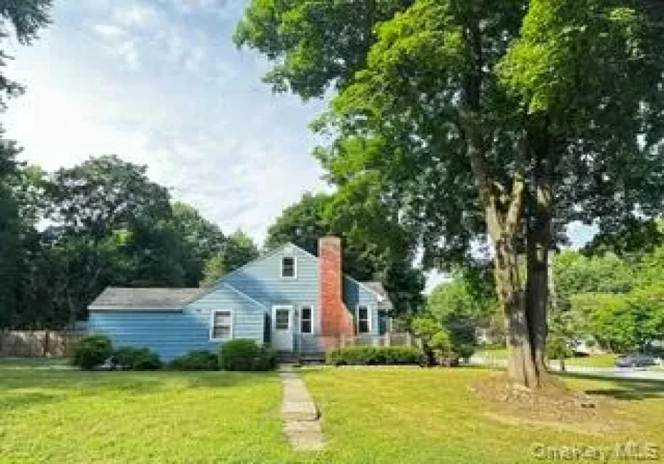 13 Stanley Street, Poughkeepsie (town), NY, 3 Bedrooms Bedrooms, 7 Rooms Rooms,1 BathroomBathrooms,Residential Lease,For Rent,Stanley,0,1021049 13 Stanley Street, Poughkeepsie (town), NY, 3 Bedrooms Bedrooms, 7 Rooms Rooms,1 BathroomBathrooms,Residential Lease,For Rent,Stanley,0,1021049